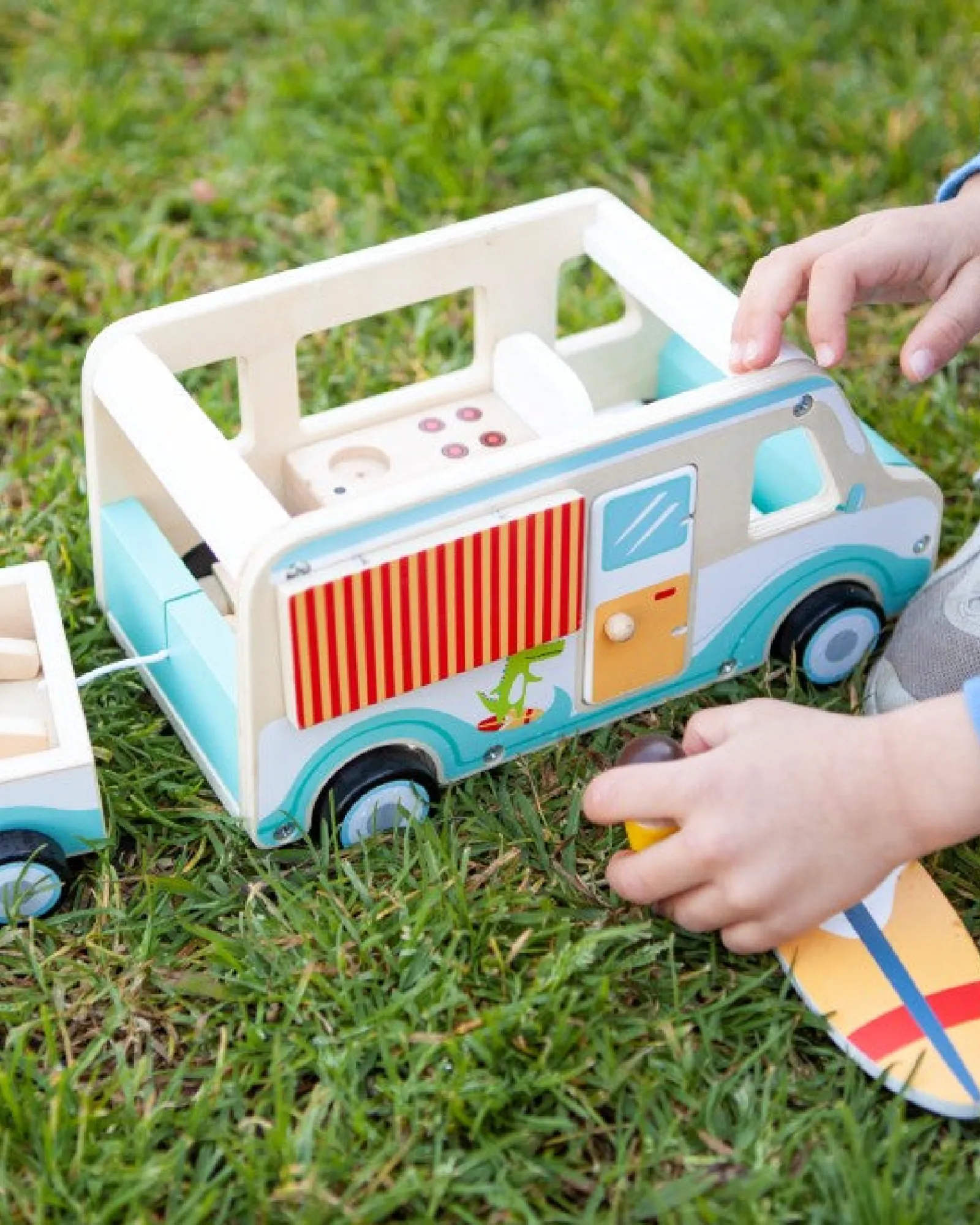 Bello Caravan Flash Sale