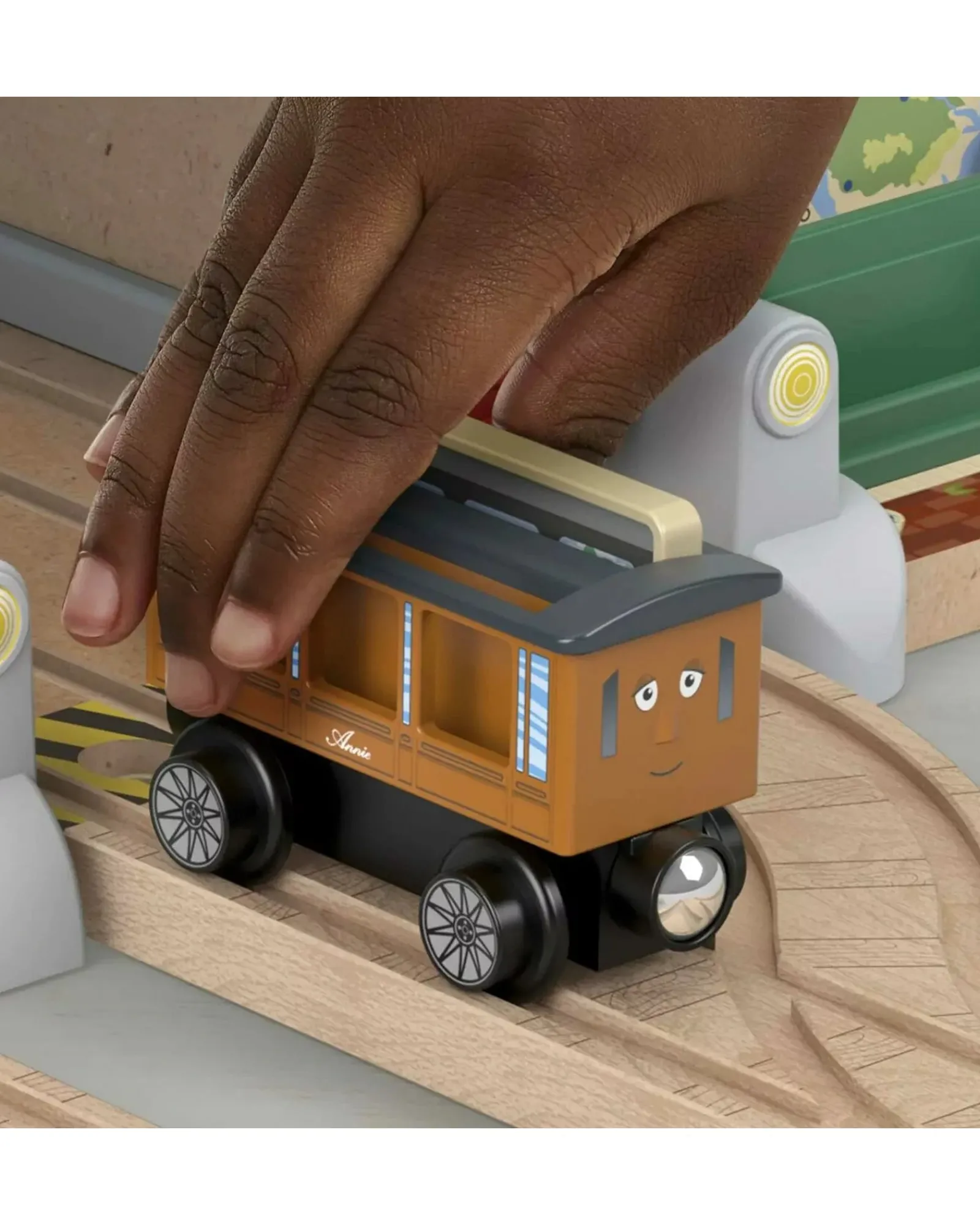 Thomas and Friends Fisher Price Wooden Railway Knapford Station Passenger Pickup Playset Store