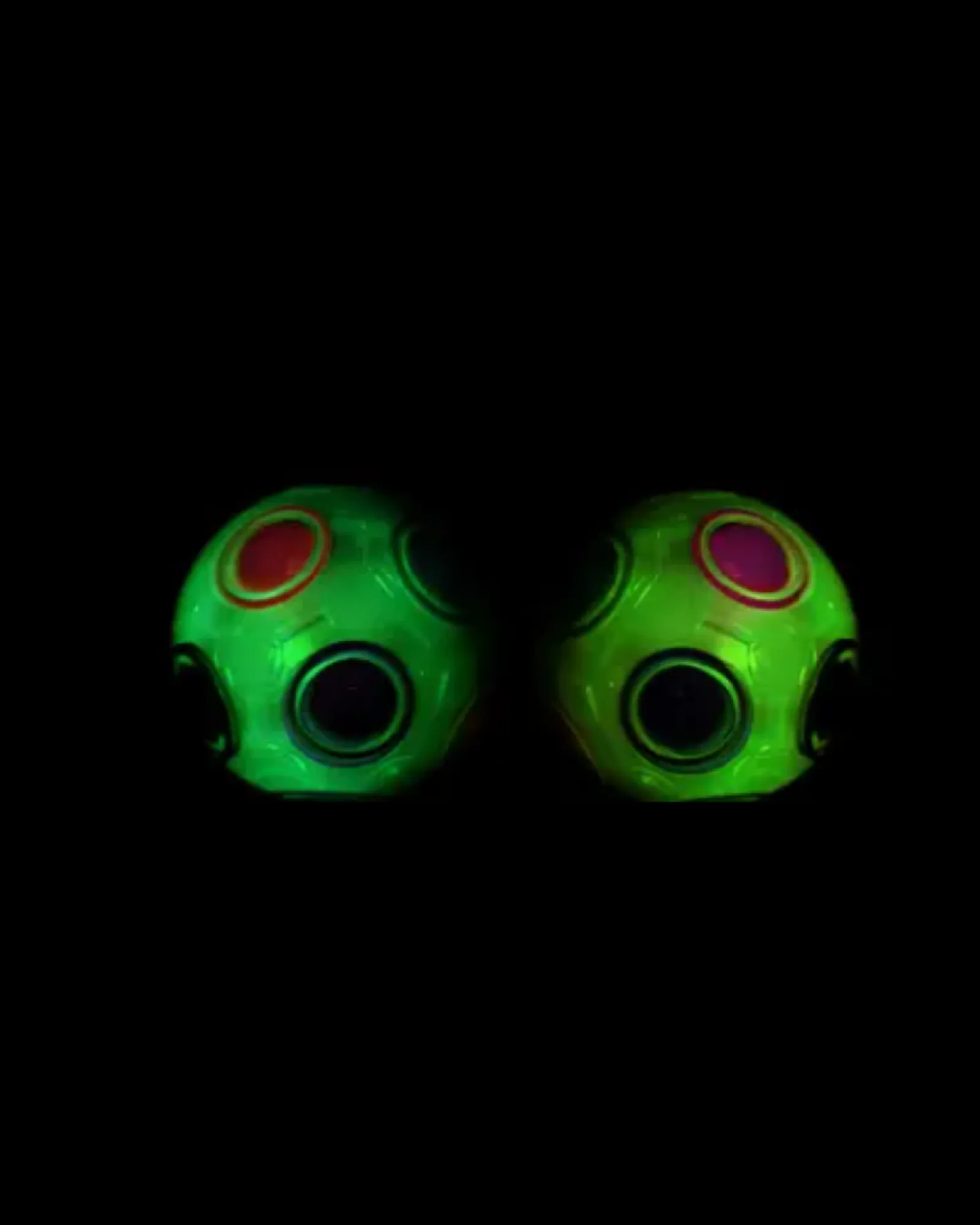 Fizz Fun Glow In The Dark Magic Ball Shop
