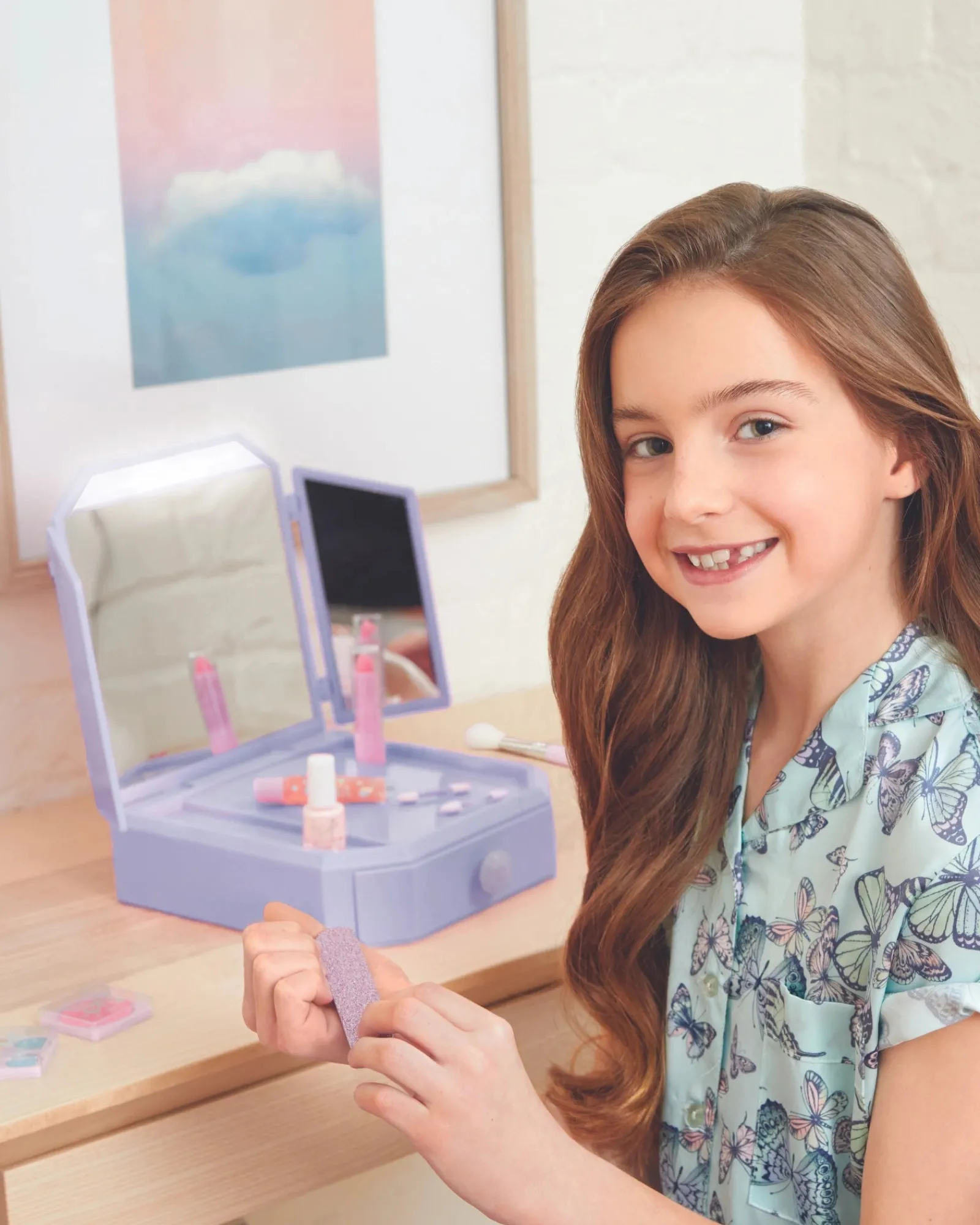 Make It Real Deluxe Light Up Vanity And Cosmetic Set Shop